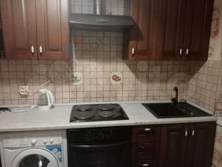 1-комн квартира Алуштинская ул, 28 1-комн квартира Алуштинская ул, 28