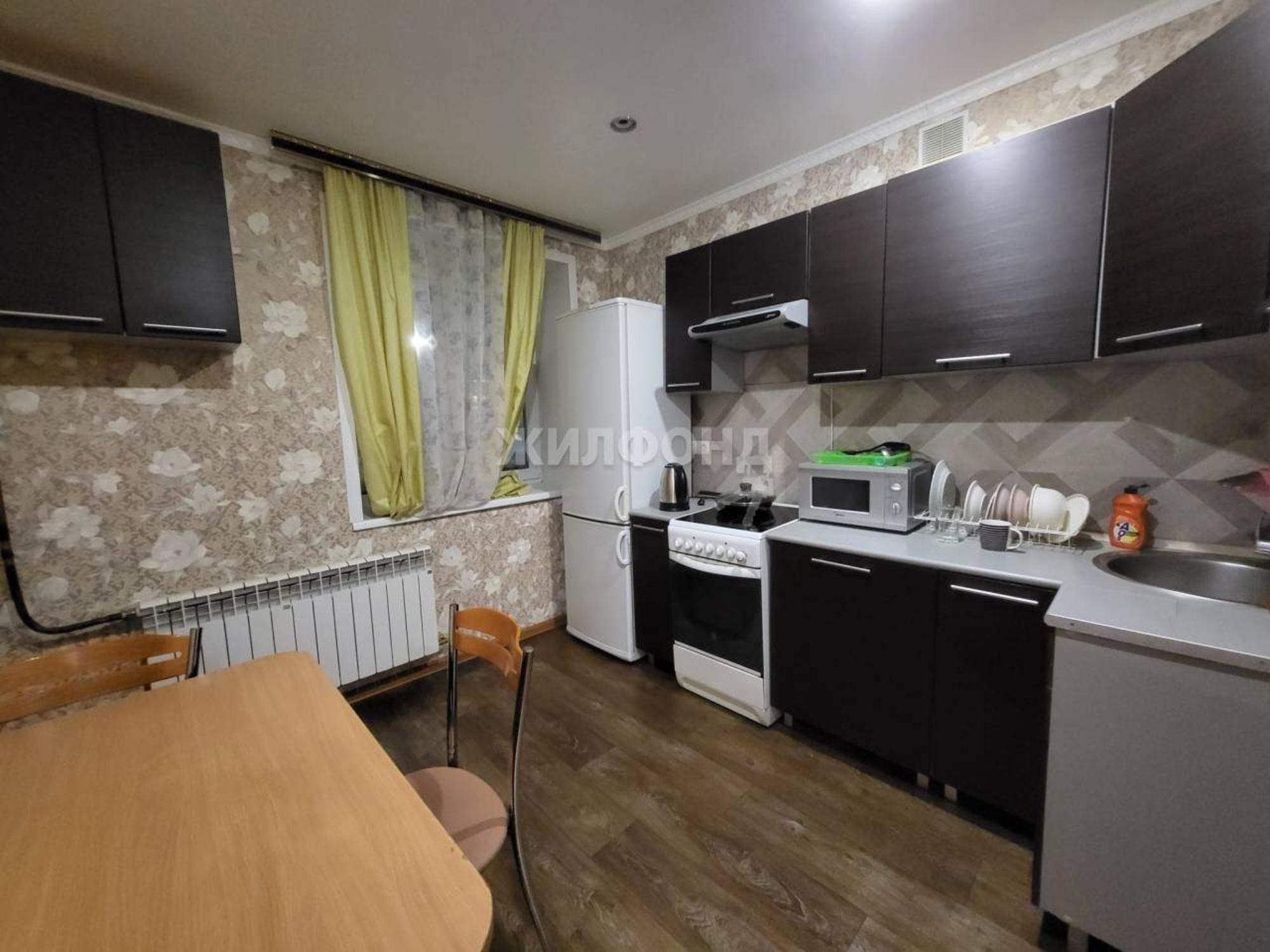 Купить квартиру за 4 200 000 рублей на Металлургов площадь, д.17