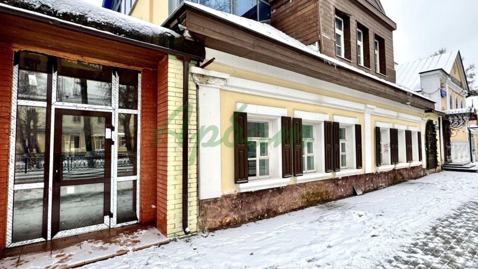 Сдать ресторан, помещение под кафе за 500 000 рублей на Радищева б-р, 64 Сдать ресторан, помещение под кафе за 500 000 рублей на Радищева б-р, 64