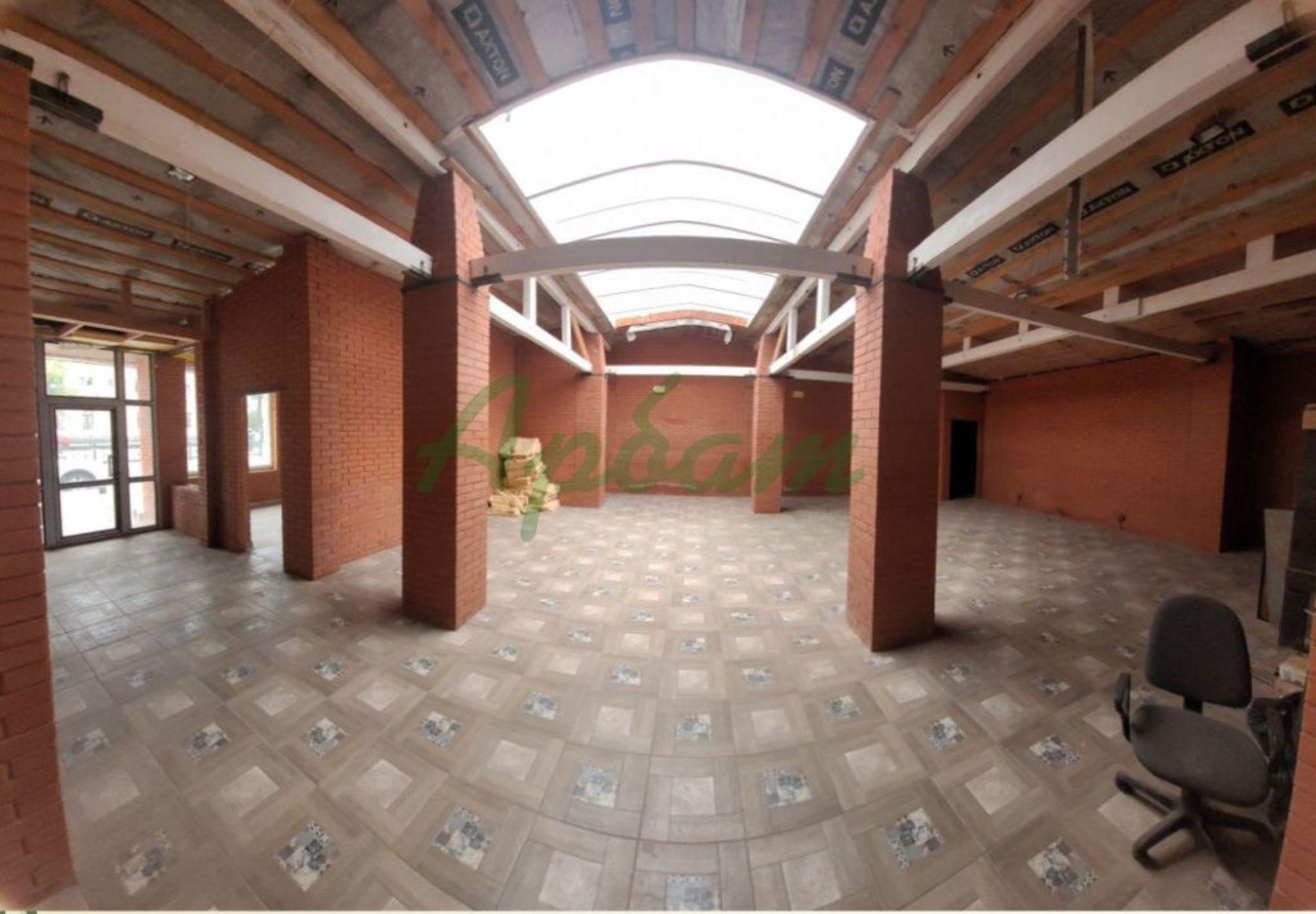 Сдать ресторан, помещение под кафе за 500 000 рублей на Радищева б-р, 64 Сдать ресторан, помещение под кафе за 500 000 рублей на Радищева б-р, 64