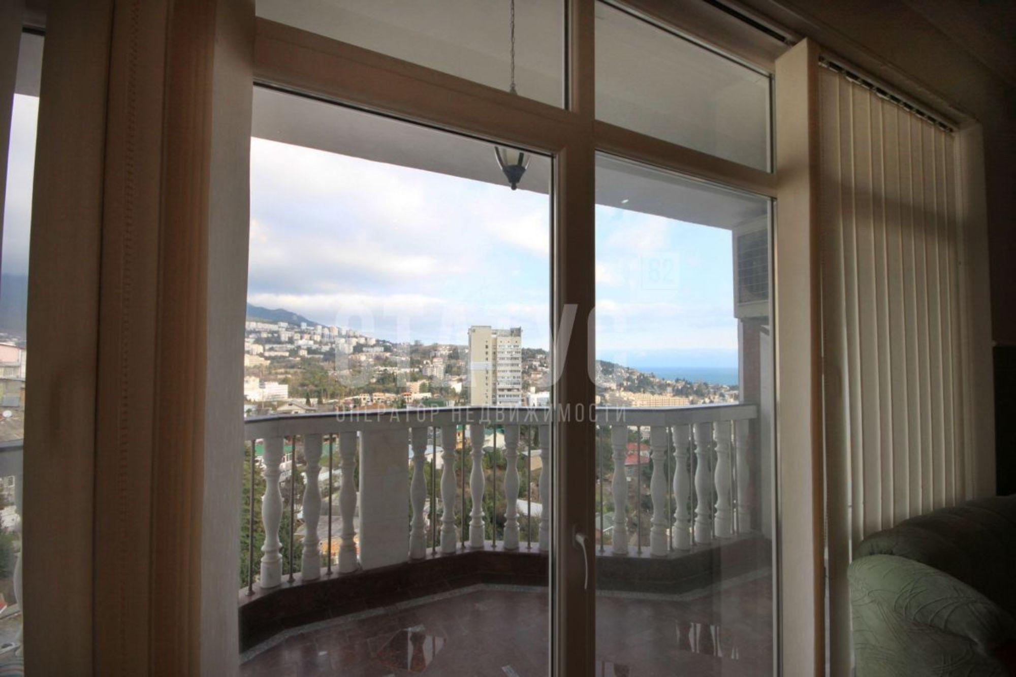 Сдать квартиру за 75 000 рублей на Загородная ул, 17а