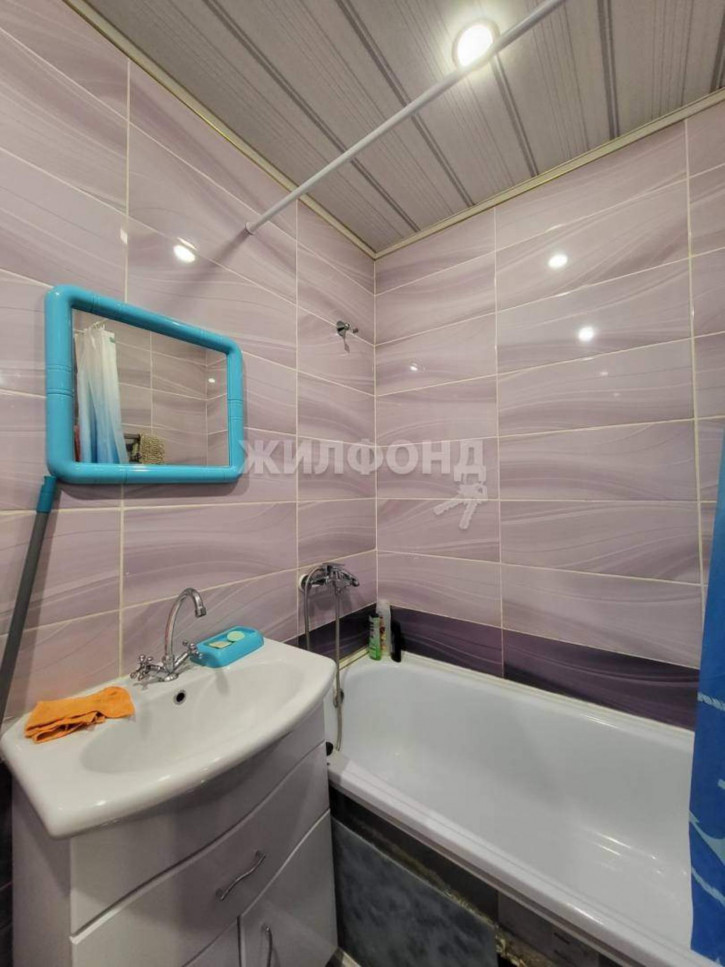 2-комн квартира Металлургов площадь, д.17