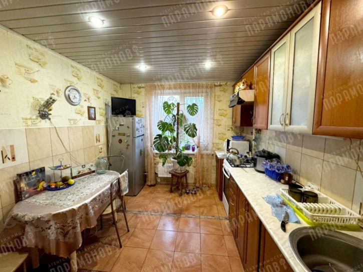 3-комн квартира Веселова ул, 25