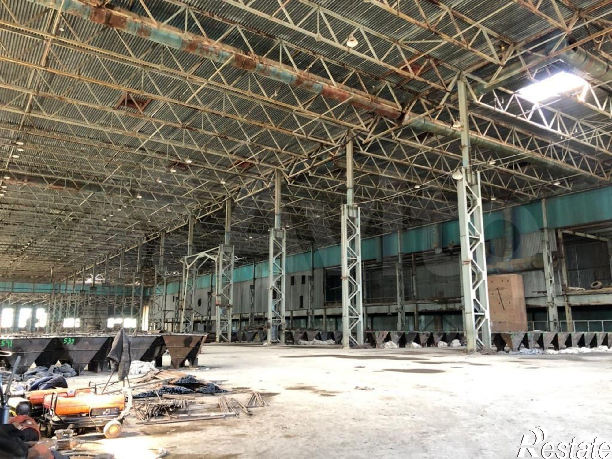 Сдать складское помещение за 208 333 рублей на ул Чучева, 11