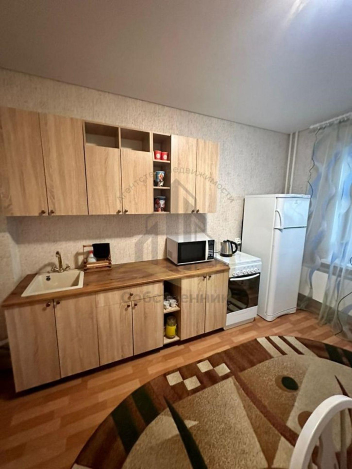 1-комн квартира Степной мкр, 15