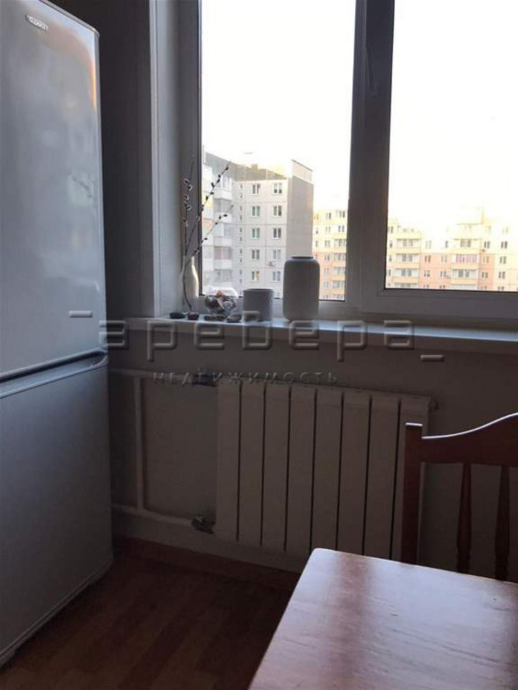 3-комн квартира Молокова, 46