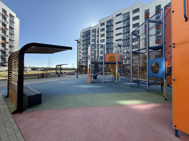 2-комн квартира улица Крылова, 13к2