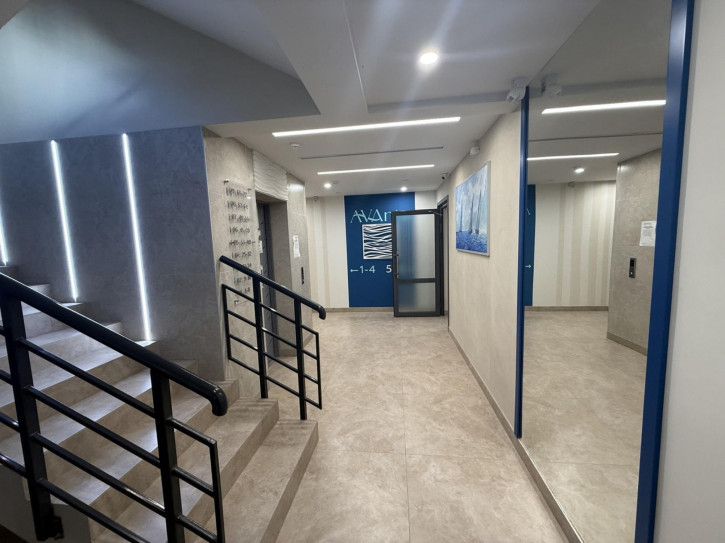 2-комн квартира улица Крылова, 13к2