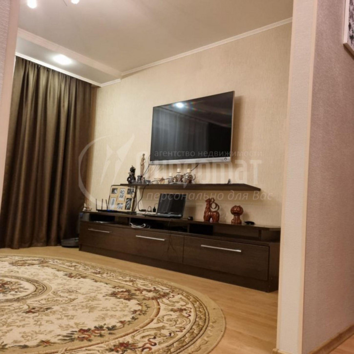 3-комн квартира Блюхера улица, 68