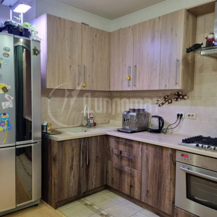 3-комн квартира Блюхера улица, 68