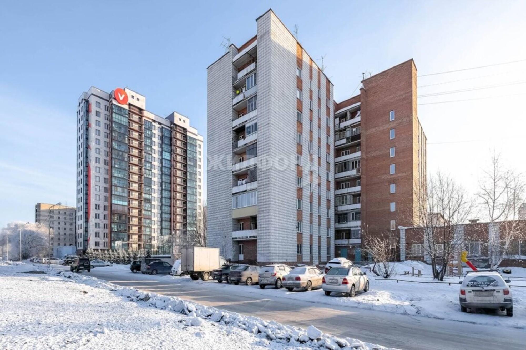 Купить комнату за 1 450 000 рублей на Петухова, 12