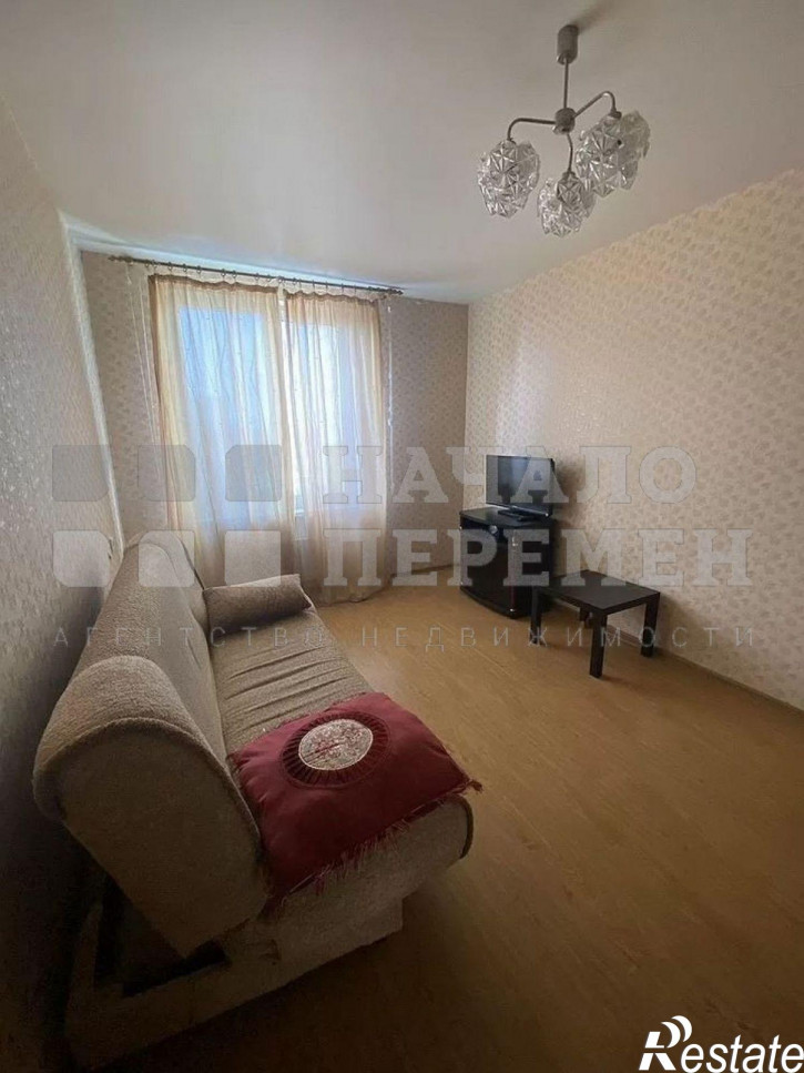1-комн квартира Семьи Шамшиных ул, 12