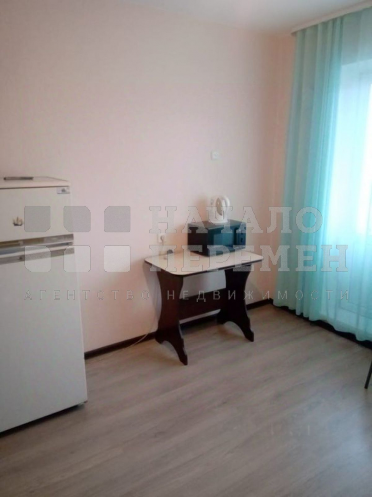 1-комн квартира Титова ул, 276