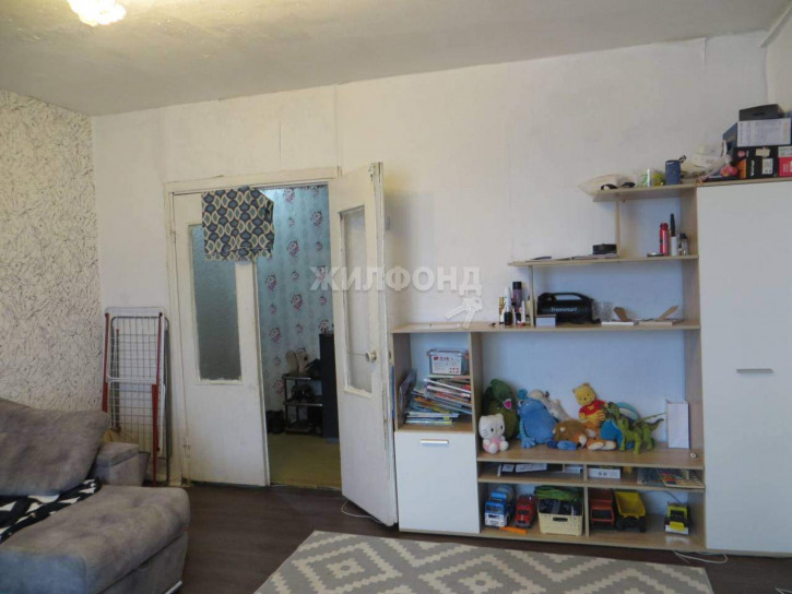 4-комн квартира Троллейная улица, д.130 4-комн квартира Троллейная улица, д.130