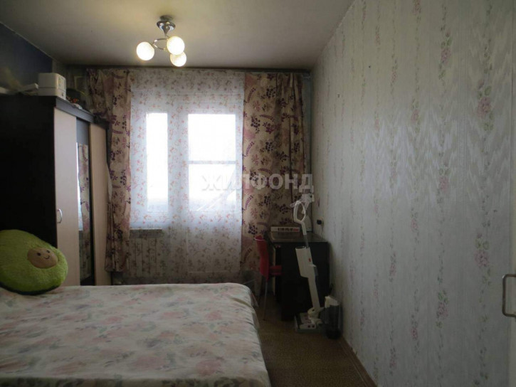 4-комн квартира Троллейная улица, д.130