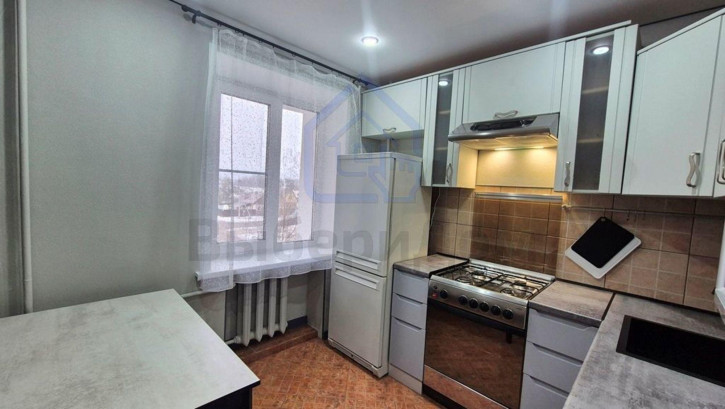 2-комн квартира Революционная ул, 16