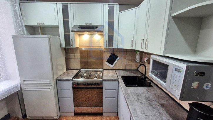 2-комн квартира Революционная ул, 16
