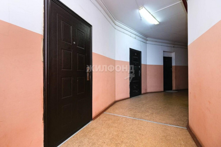 Комната Титова, 25