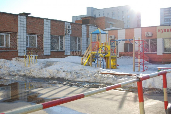 Комната Петухова, 12 Комната Петухова, 12