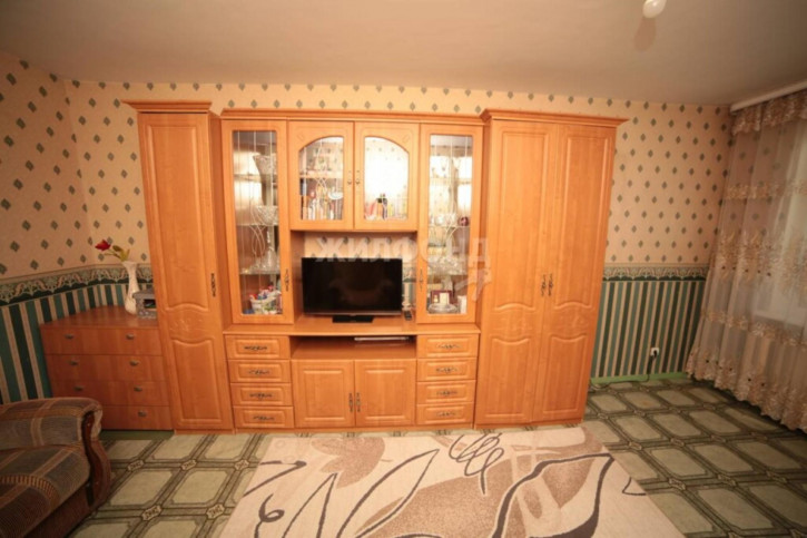 2-комн квартира Троллейная, 20