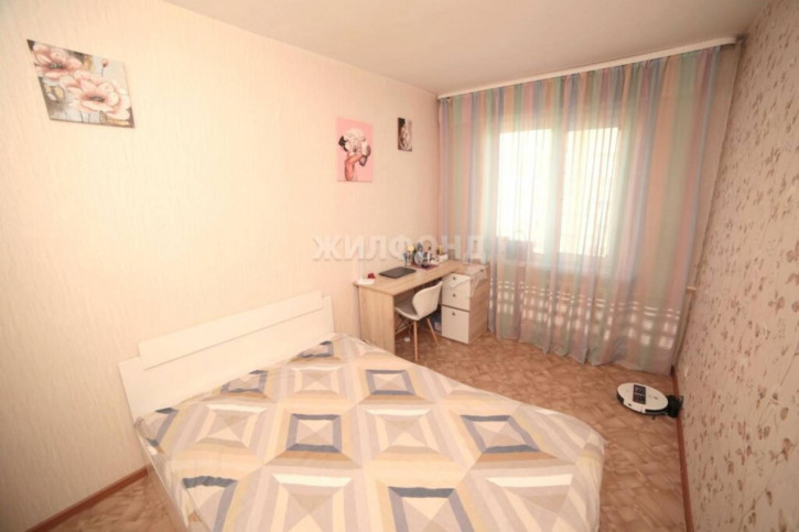 2-комн квартира Троллейная, 20