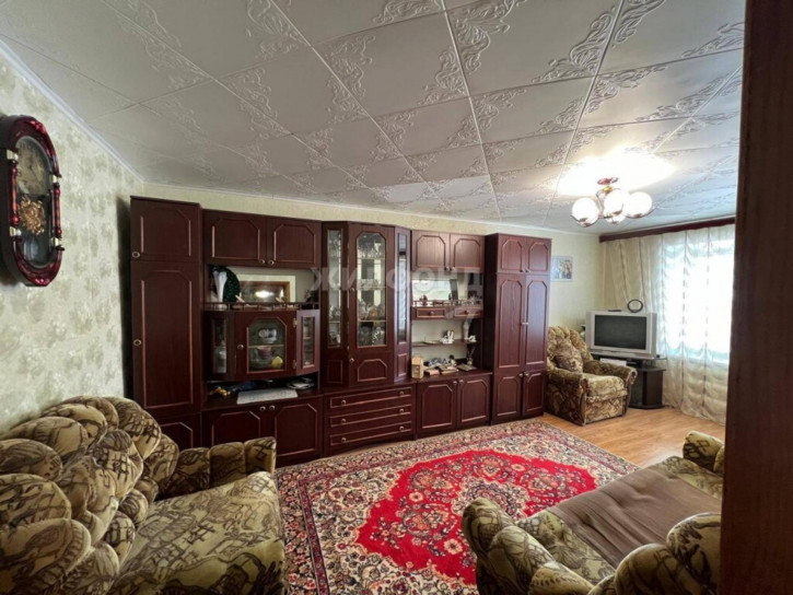 3-комн квартира Комиссаровская, 29