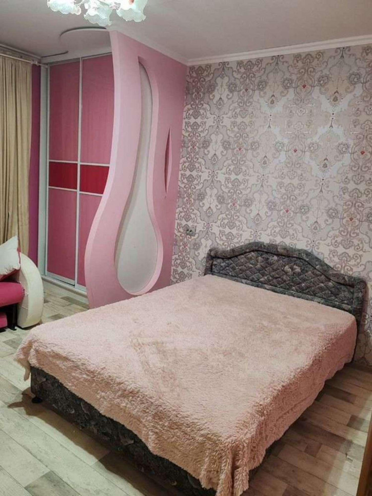 2-комн квартира Георгия Димитрова улица, 52а