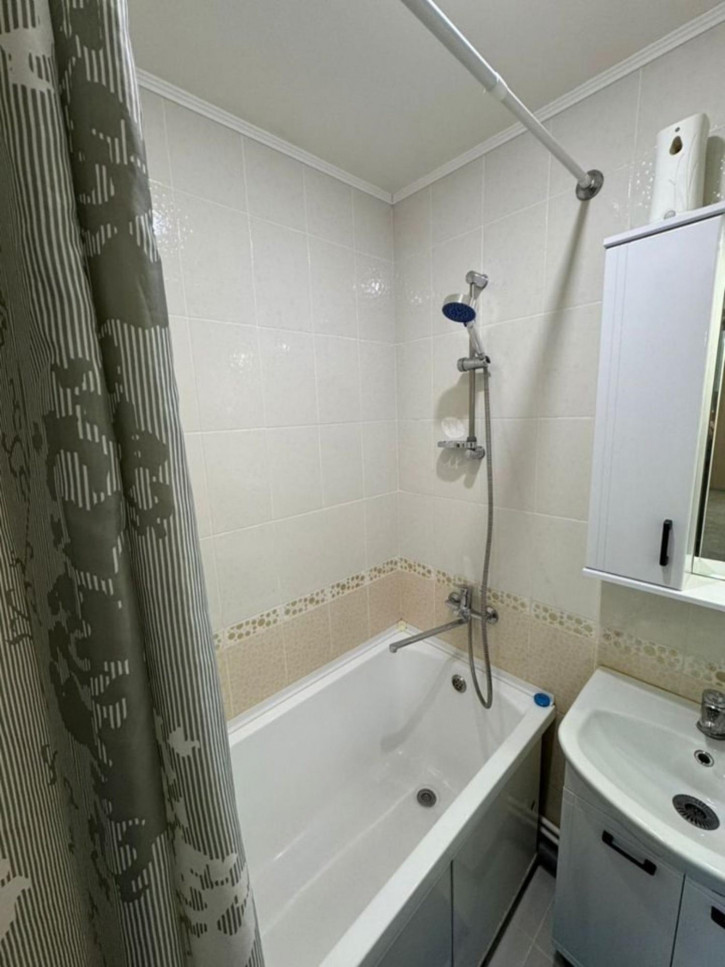 3-комн квартира Ташкентская улица, 154