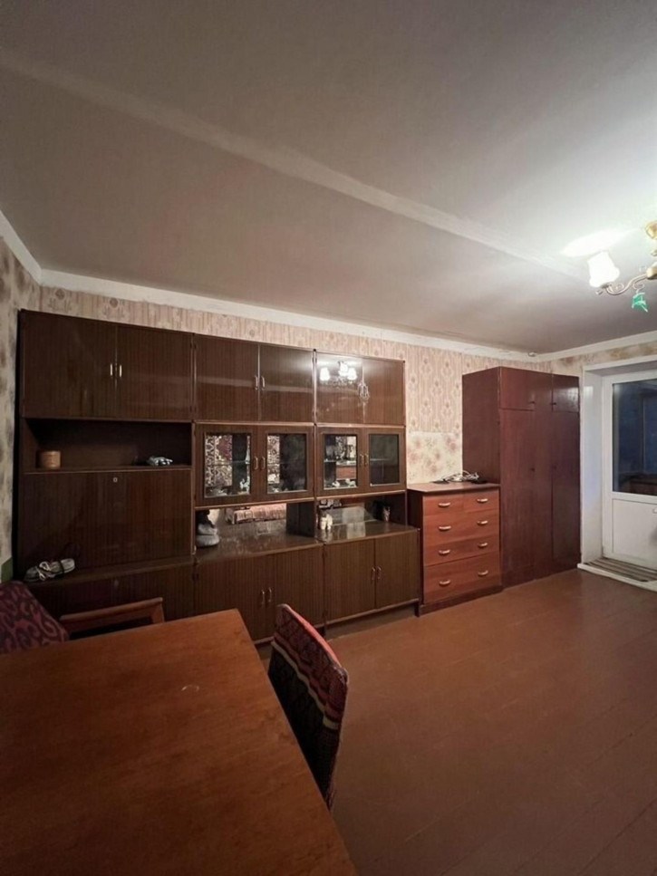 2-комн квартира Батайская улица, 10