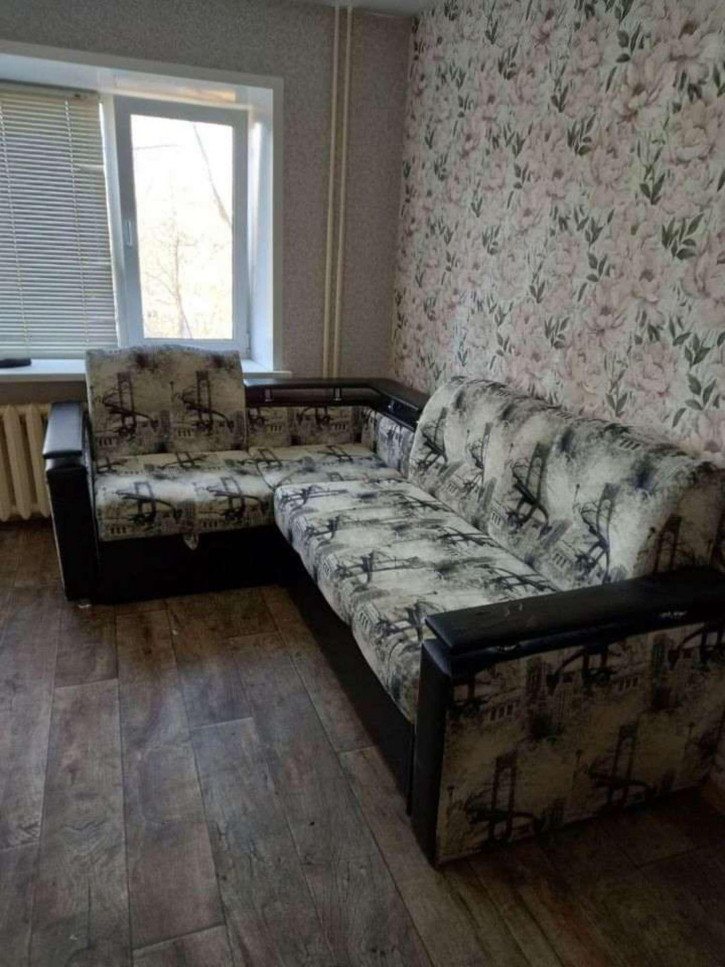 Комната Антонова-Овсеенко улица, 12а