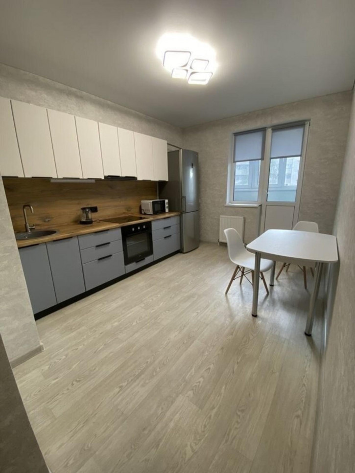 1-комн квартира Советской Армии улица, 131а