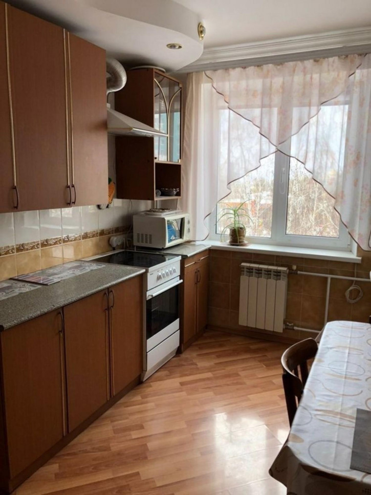 2-комн квартира Молодежная улица, 1