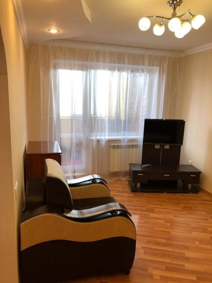 2-комн квартира Молодежная улица, 1