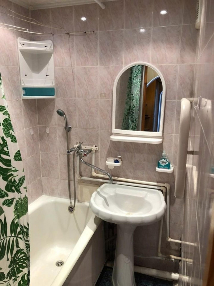 2-комн квартира Молодежная улица, 1