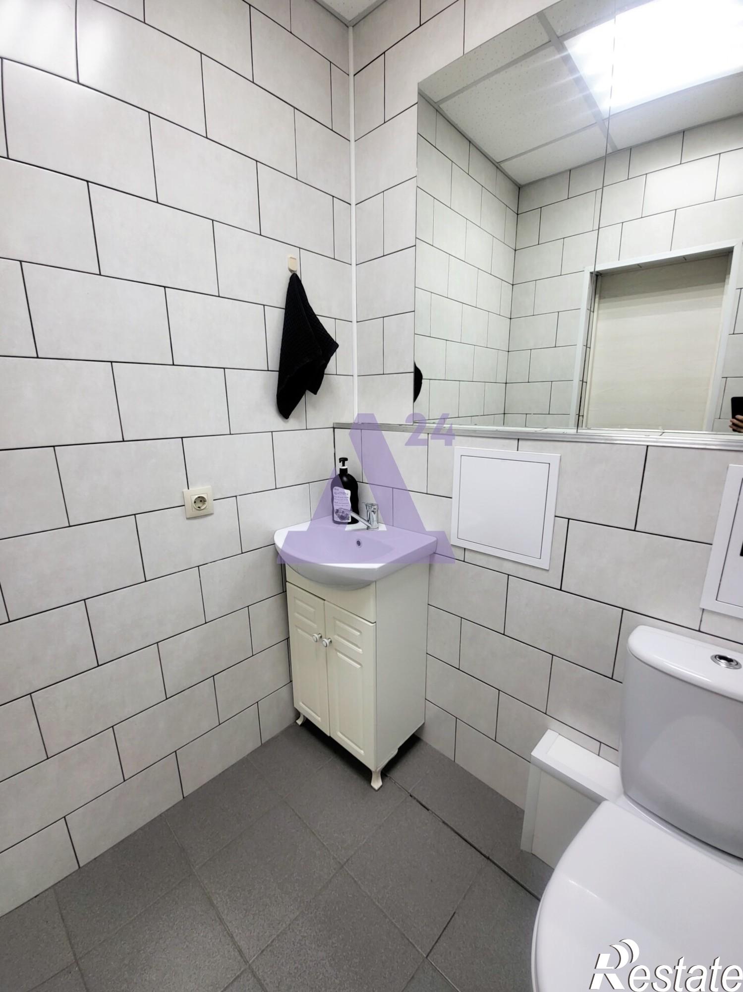 Купить офис, помещение под офис за 4 500 000 рублей на улица Молодежная, дом 68