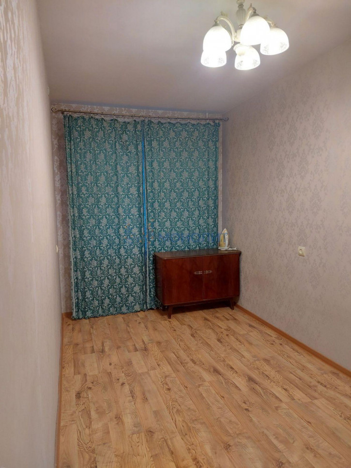 2-комн квартира Крылова ул, 6А 2-комн квартира Крылова ул, 6А
