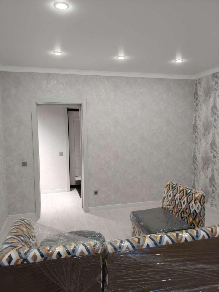 2-комн квартира улица Ватутина, 4А