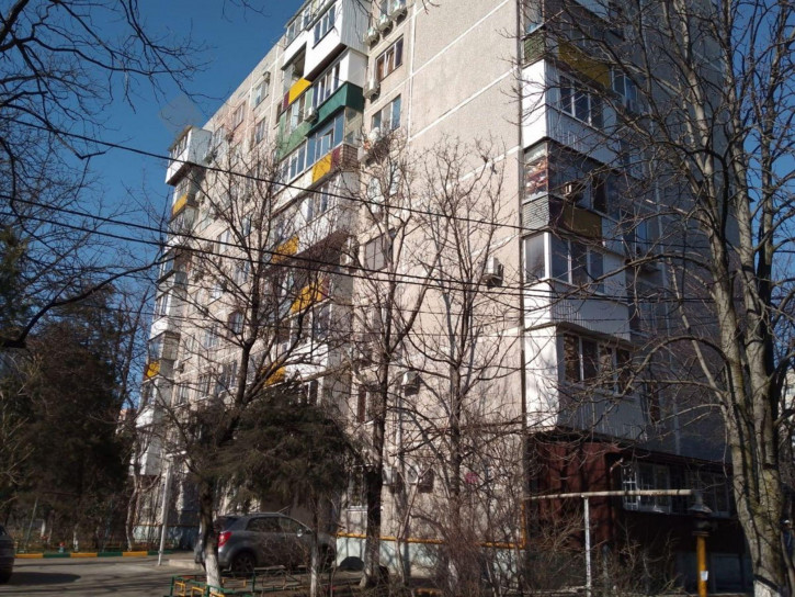 Комната им. Атарбекова ул, 13