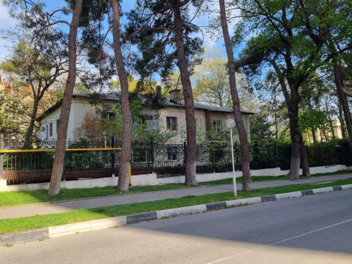 4-комн квартира Крымская ул, 4