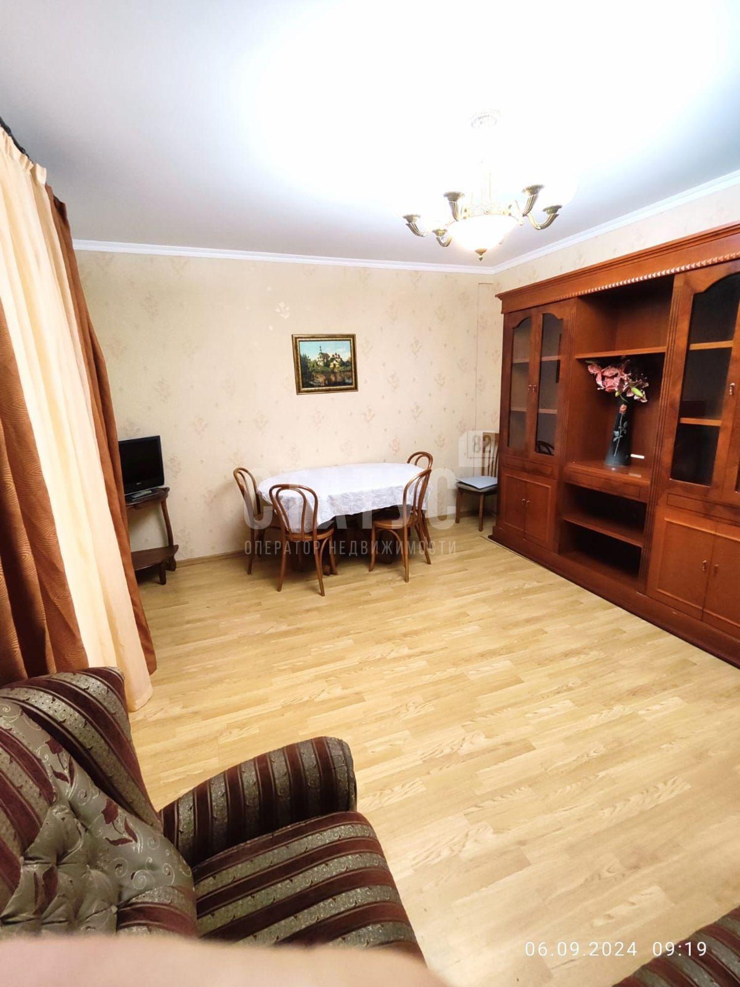 Сдать дачу, дом, коттедж за 70 000 рублей на Пироговская ул, 24