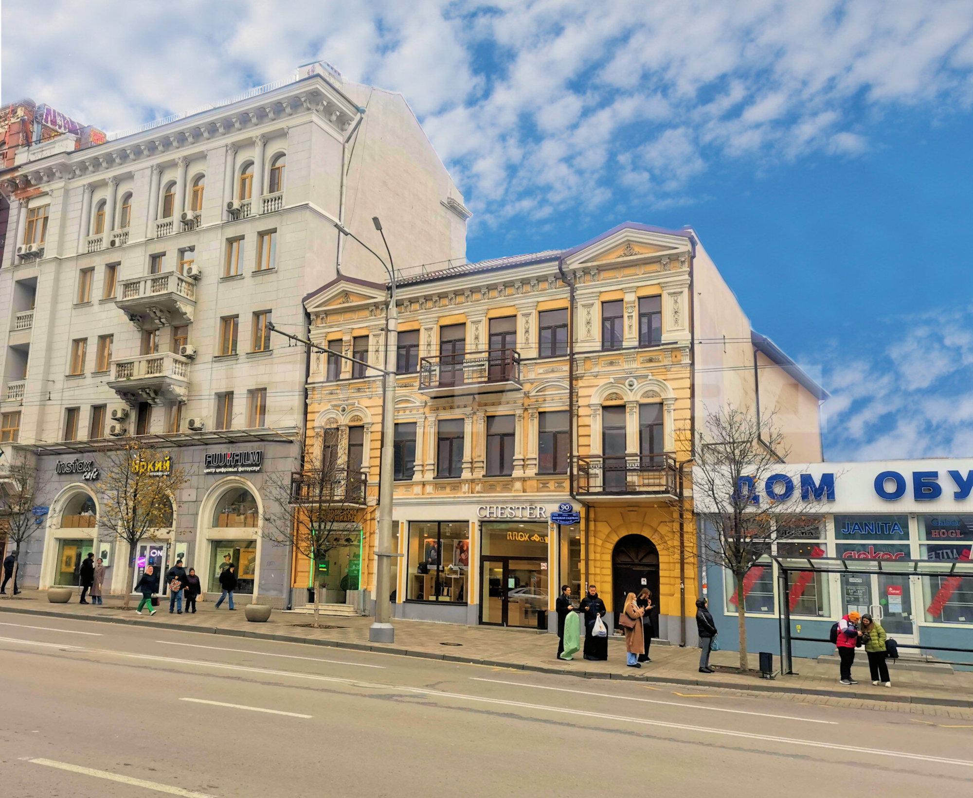 Купить помещение свободного назначения за 56 000 000 рублей на Большая Садовая улица