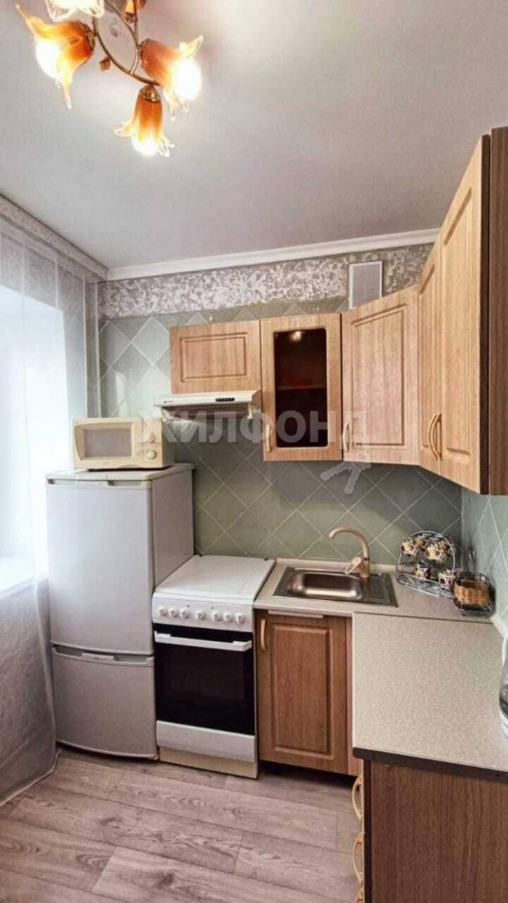 2-комн квартира Талнахская улица, д.52