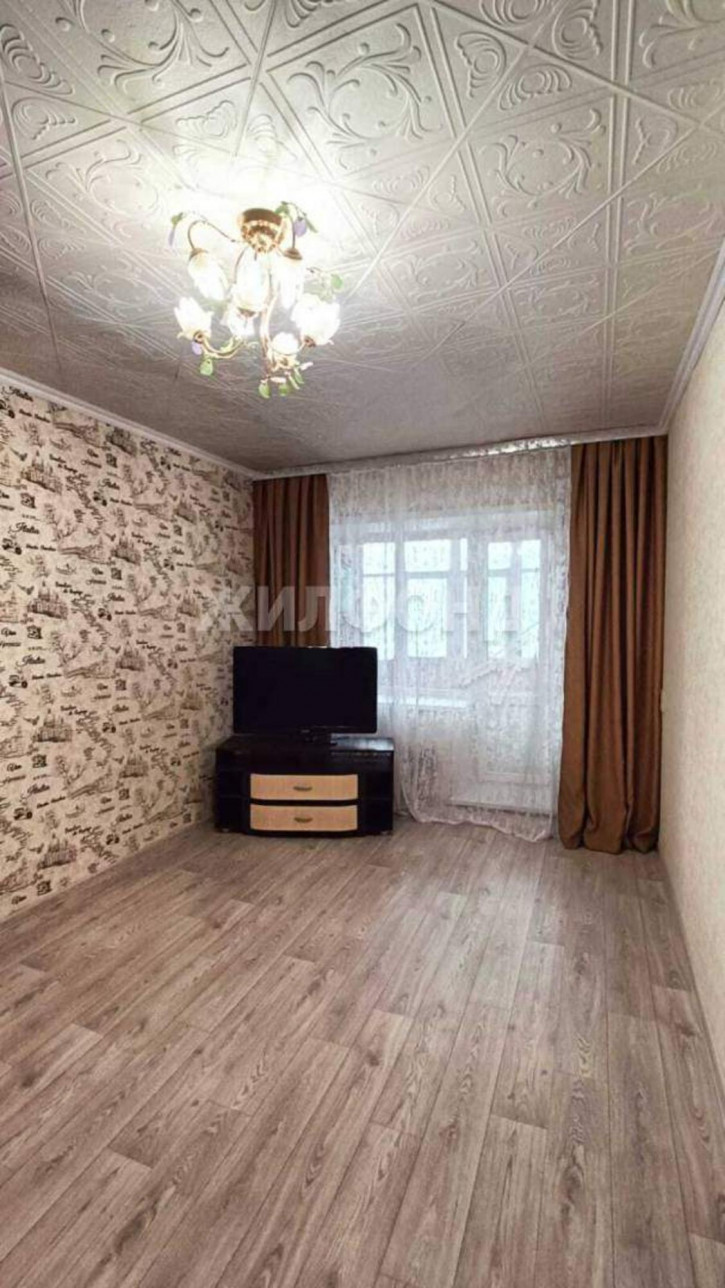 2-комн квартира Талнахская улица, д.52