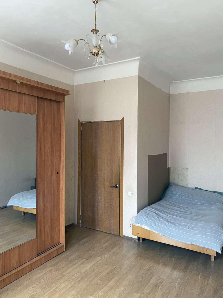 2-комн квартира Летчика Колесниченко улица, 53