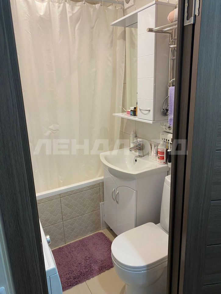 2-комн квартира улица Ларина, 24