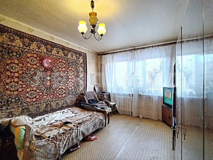 3-комн квартира Таганрогская улица, 116/3 3-комн квартира Таганрогская улица, 116/3