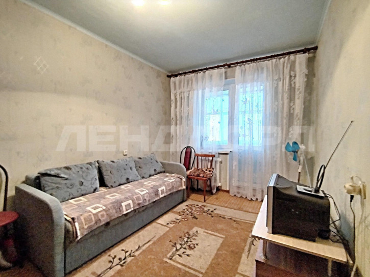 3-комн квартира Таганрогская улица, 116/3 3-комн квартира Таганрогская улица, 116/3