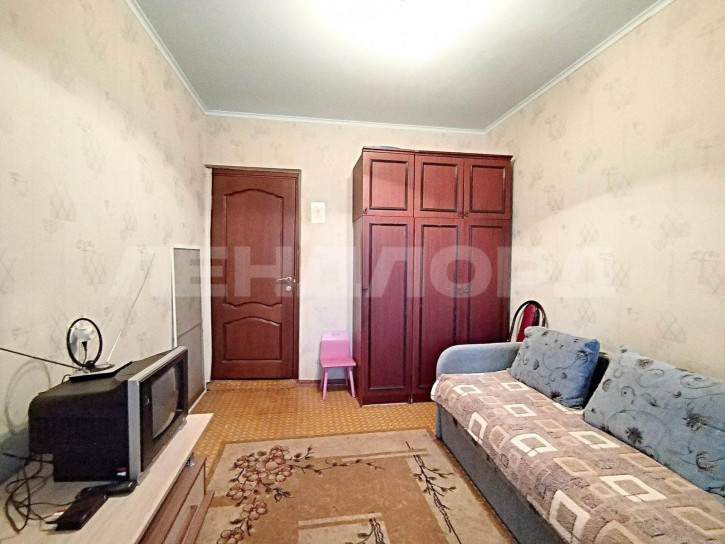 3-комн квартира Таганрогская улица, 116/3 3-комн квартира Таганрогская улица, 116/3