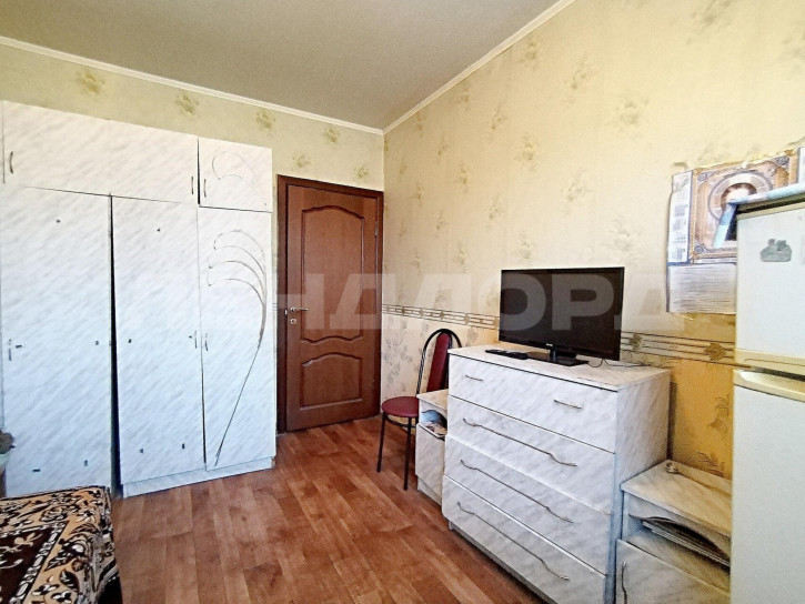 3-комн квартира Таганрогская улица, 116/3 3-комн квартира Таганрогская улица, 116/3