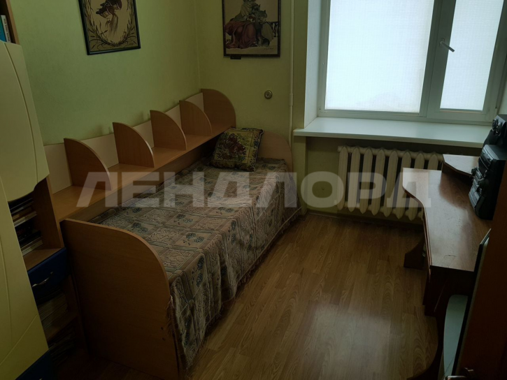 3-комн квартира улица Малиновского, 74/68